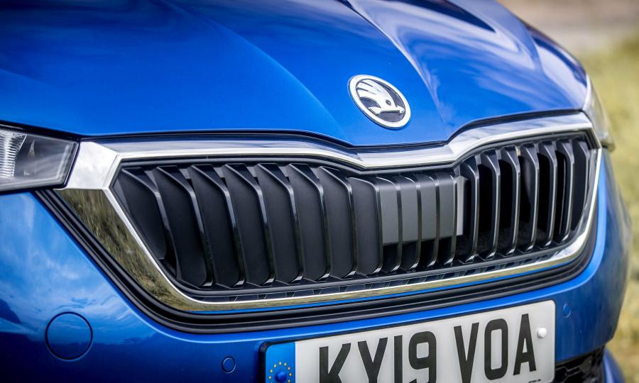 Детали экстерьера Skoda Scala 2019 года  (UK) (фото 20 из 40)